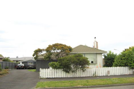 Photo of property in 53 Niven Street, Avondale, Christchurch, 8061