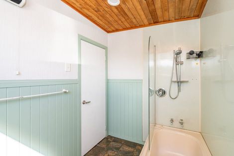 Photo of property in 460 Tiwai Road, Awarua Plains, Invercargill, 9877