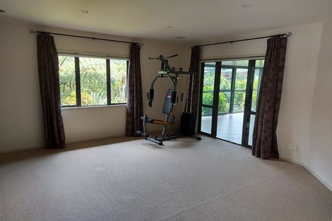 Photo of property in 70a Kirton Drive, Riverstone Terraces, Upper Hutt, 5018