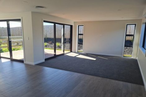 Photo of property in 54 Paparahi Place, Wainui, Silverdale, 0992