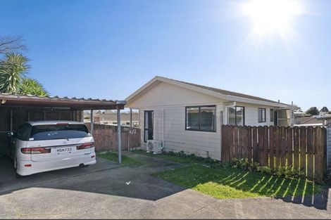 Photo of property in 4/1 Rebecca Rise, Weymouth, Auckland, 2103