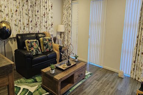 Photo of property in 714a Massey Road, Mangere, Auckland, 2022