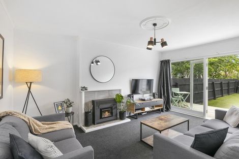 Photo of property in 8 Dempsey Street, Naenae, Lower Hutt, 5011