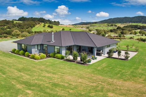 Photo of property in 32 Robert Hastie Drive, Mangawhai, 0573