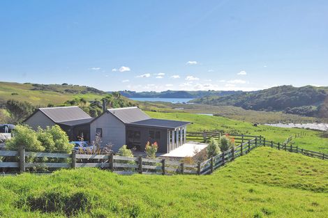 Photo of property in 27 Waterview Crescent, Kaiwaka, 0573