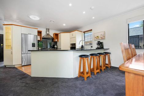 Photo of property in 3 Palm Grove Drive, Western Heights, Hamilton, 3200
