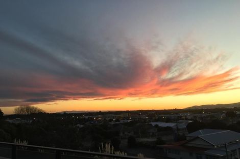 Photo of property in 35 Ruapehu Street, Paraparaumu, 5032