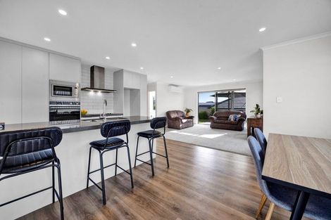 Photo of property in 7 Rua Place, Bell Block, New Plymouth, 4312