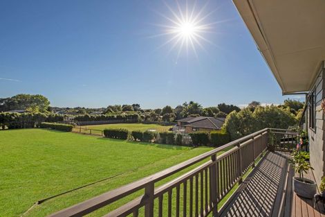 Photo of property in 90a Victoria Avenue, Waiuku, 2123