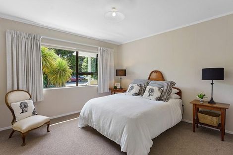 Photo of property in 104 Tutere Street, Waikanae Beach, Waikanae, 5036
