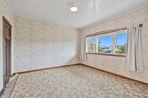 Photo of property in 54 Valley Road, Hikurangi, 0114