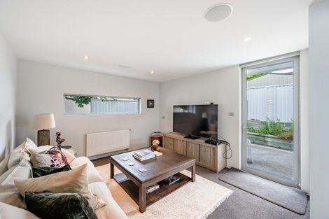 Photo of property in 15 Faulks Terrace, Wanaka, 9305