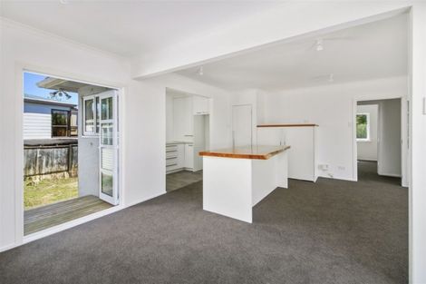 Photo of property in 23a View Road, Campbells Bay, Auckland, 0630