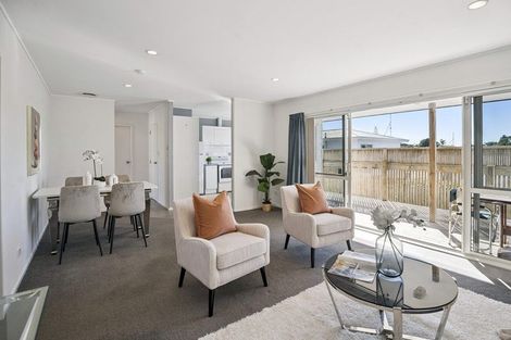 Photo of property in 36b Charlotte Street, Stanmore Bay, Whangaparaoa, 0932