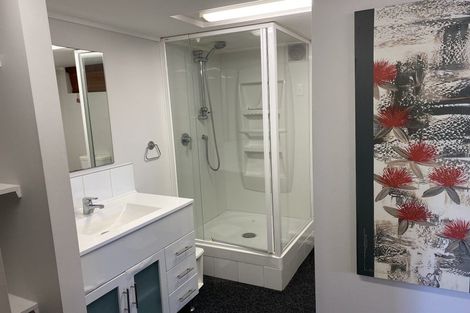 Photo of property in 22 Marie Crescent, Te Atatu South, Auckland, 0610