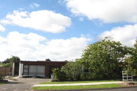 Photo of property in 54 Beechdale Crescent, Pakuranga Heights, Auckland, 2010