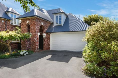Photo of property in 12 Makora Street, Fendalton, Christchurch, 8041
