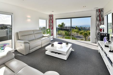 Photo of property in 30 Manhattan Rise, Orewa, 0931