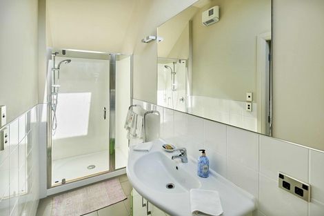 Photo of property in 40d Agra Crescent, Khandallah, Wellington, 6035