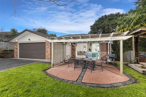Photo of property in 27 Mckinley Road, Sunnyvale, Auckland, 0612