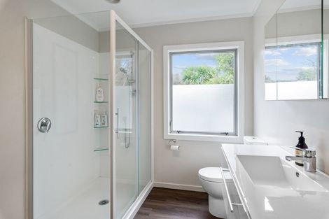 Photo of property in 64 Poplar Avenue, Raumati South, Paraparaumu, 5032