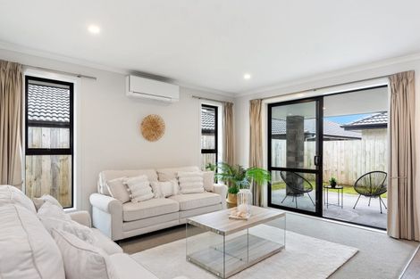 Photo of property in 25 Emerald Shores Drive, Papamoa Beach, Papamoa, 3118