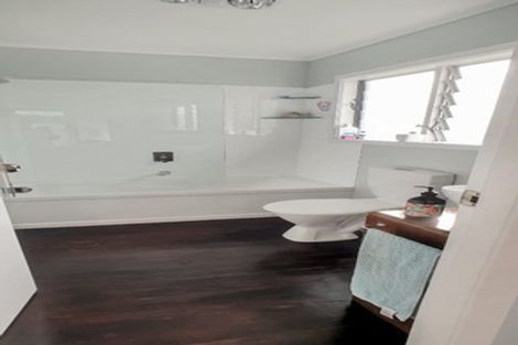 Photo of property in 84 Glengarry Road, Glen Eden, Auckland, 0602