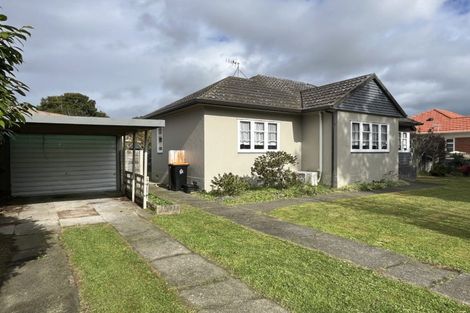 Photo of property in 272 College Street, West End, Palmerston North, 4412