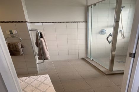 Photo of property in 2/34 Princes Street, Northcote Point, Auckland, 0627