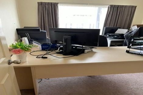 Photo of property in 70 Naylors Drive, Mangere, Auckland, 2022