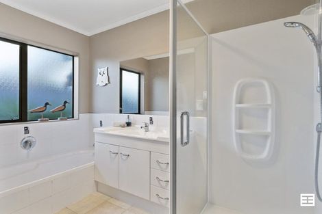 Photo of property in 4 Brackenburn Drive, Ohauiti, Tauranga, 3112