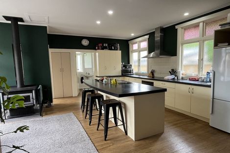 Photo of property in 376 College Street, Hokowhitu, Palmerston North, 4410