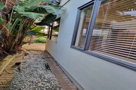 Photo of property in 29 Spalding Rise, Golflands, Auckland, 2013