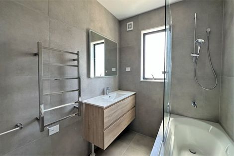 Photo of property in 133 Lancaster Road, Beach Haven, Auckland, 0626