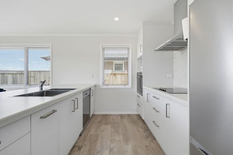 Photo of property in 1 Te Wharo Drive, Papamoa, 3118