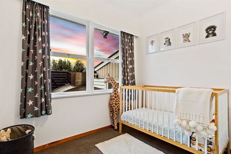 Photo of property in 6 Vina Place, Massey, Auckland, 0614