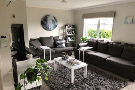 Photo of property in 4 Cullen Court, Palmerston North, 4410