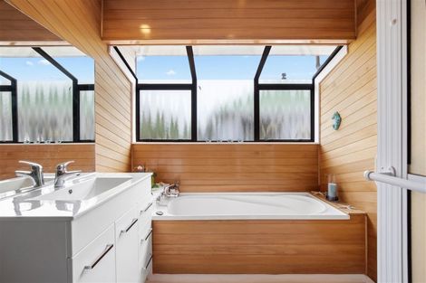 Photo of property in 59 Riverside Drive, Waiuku, 2123