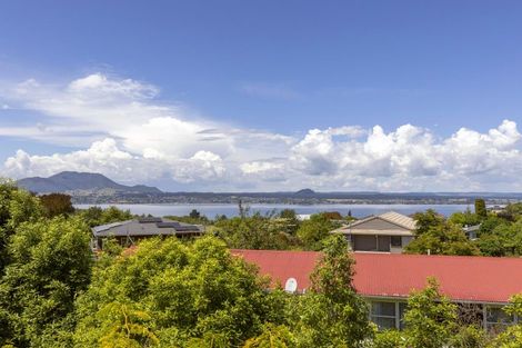 Photo of property in 22 Reeves Road, Acacia Bay, Taupo, 3330