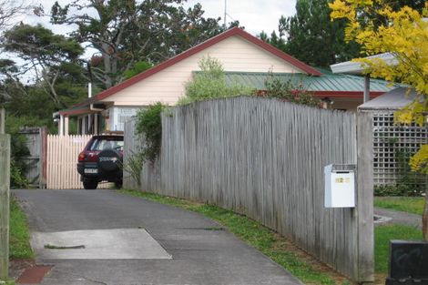 Photo of property in 82a Harmel Road, Glendene, Auckland, 0602