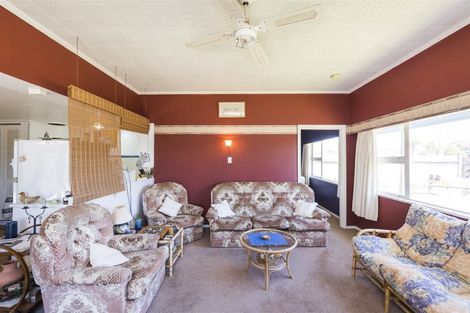 Photo of property in 11 Hunia Terrace, Himatangi Beach, Foxton, 4891