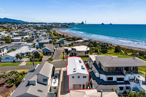 Photo of property in 3 Sackville Street, Fitzroy, New Plymouth, 4312