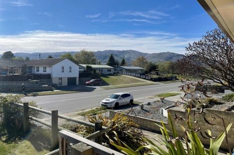 Photo of property in 8 Waenga Drive, Cromwell, 9310