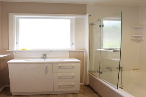 Photo of property in 35 Spencer Street, Crofton Downs, Wellington, 6035