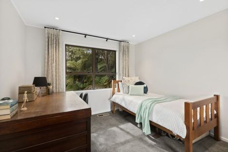 Photo of property in 3 Walter Road, Lowry Bay, Lower Hutt, 5013