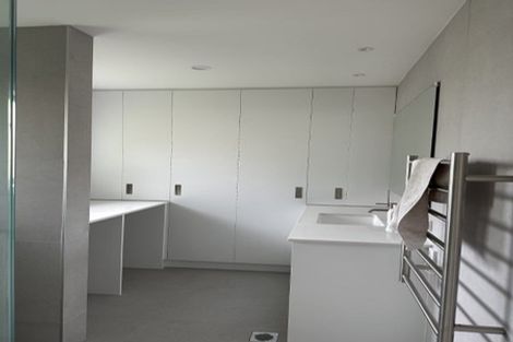 Photo of property in 2/20a Chivalry Road, Glenfield, Auckland, 0629