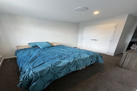 Photo of property in 2/119 Bruce Mclaren Road, Henderson, Auckland, 0612