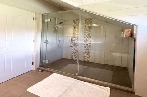 Photo of property in 228 Lonely Track Road, Dairy Flat, 0632