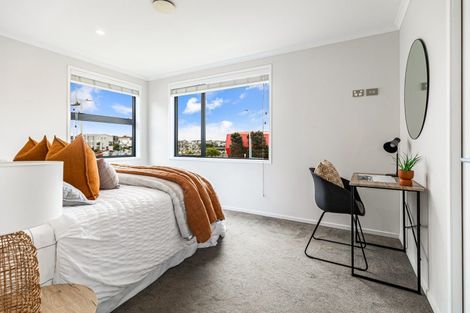 Photo of property in 2 Sidney Wallingford Way, Hobsonville, Auckland, 0616