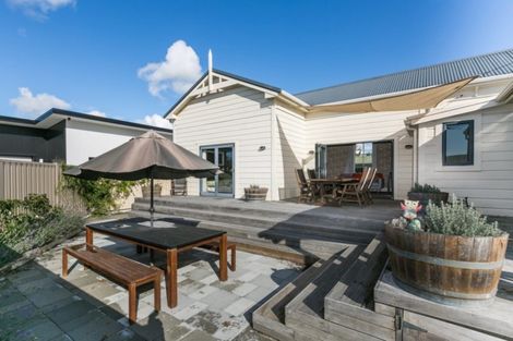 Photo of property in 9a Bowling Road, Greenmeadows, Napier, 4112